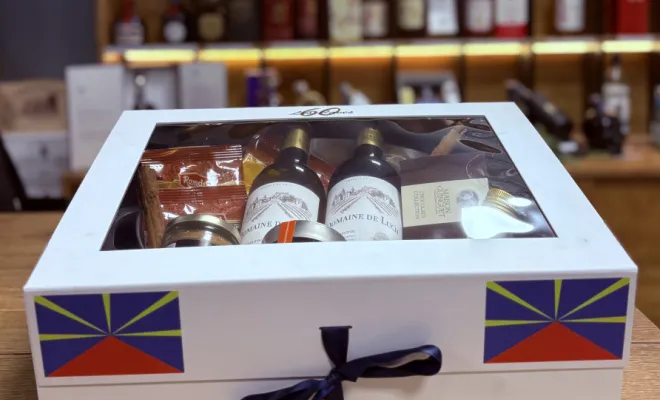 Offrez un Cadeau Original avec notre marmite "Péi" aux Caves60 de Saint-Denis! 🌴🍷, Saint-Denis, Les Caves 60