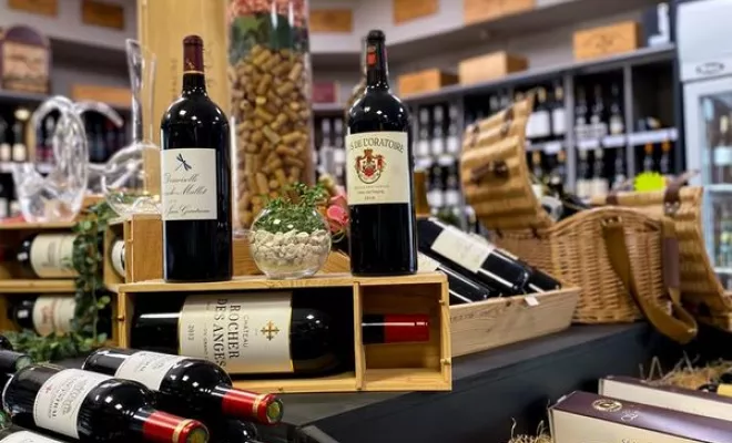 Vins rouges, blancs et rosés, Saint-Denis, Les Caves 60
